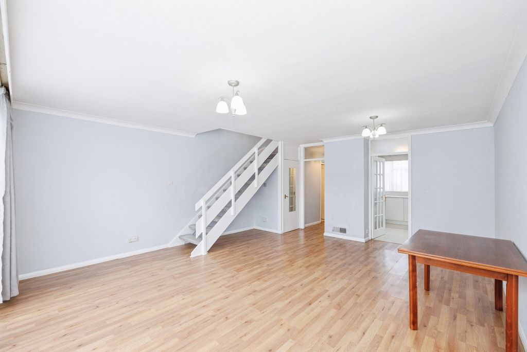 Property photo 2 of 17 Pbox-Img.Jpg