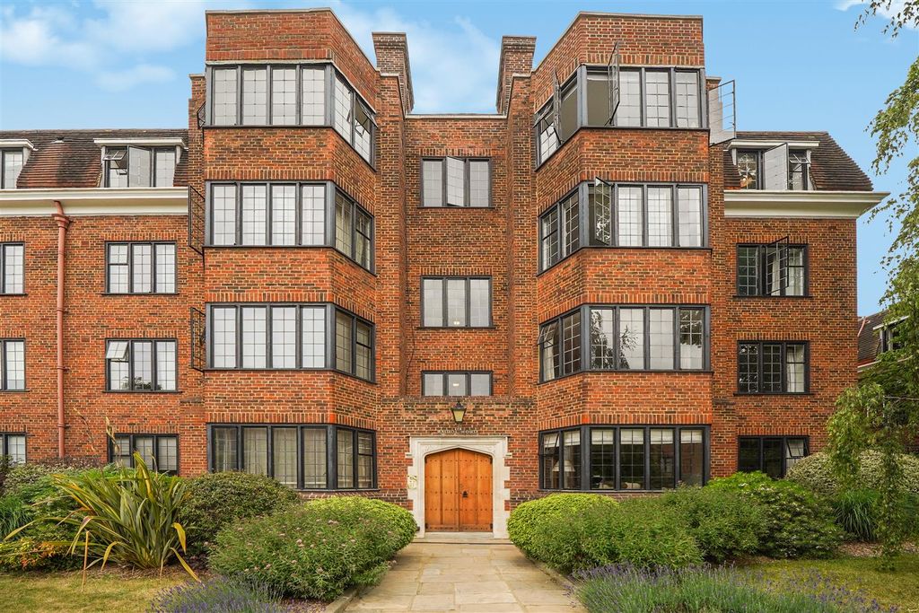 Property photo 1 of 19 Balliol House