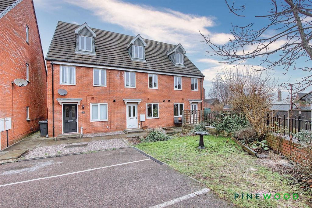 Property photo 1 of 17 Front