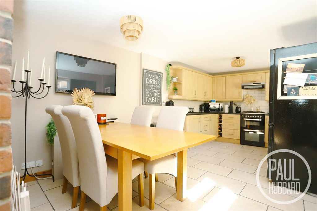 Property photo 3 of 22 Img_1092.Jpg