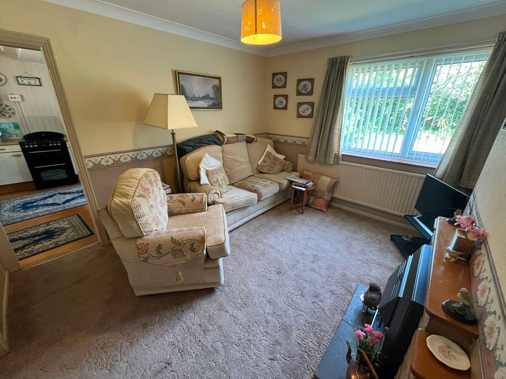 Property photo 3 of 11