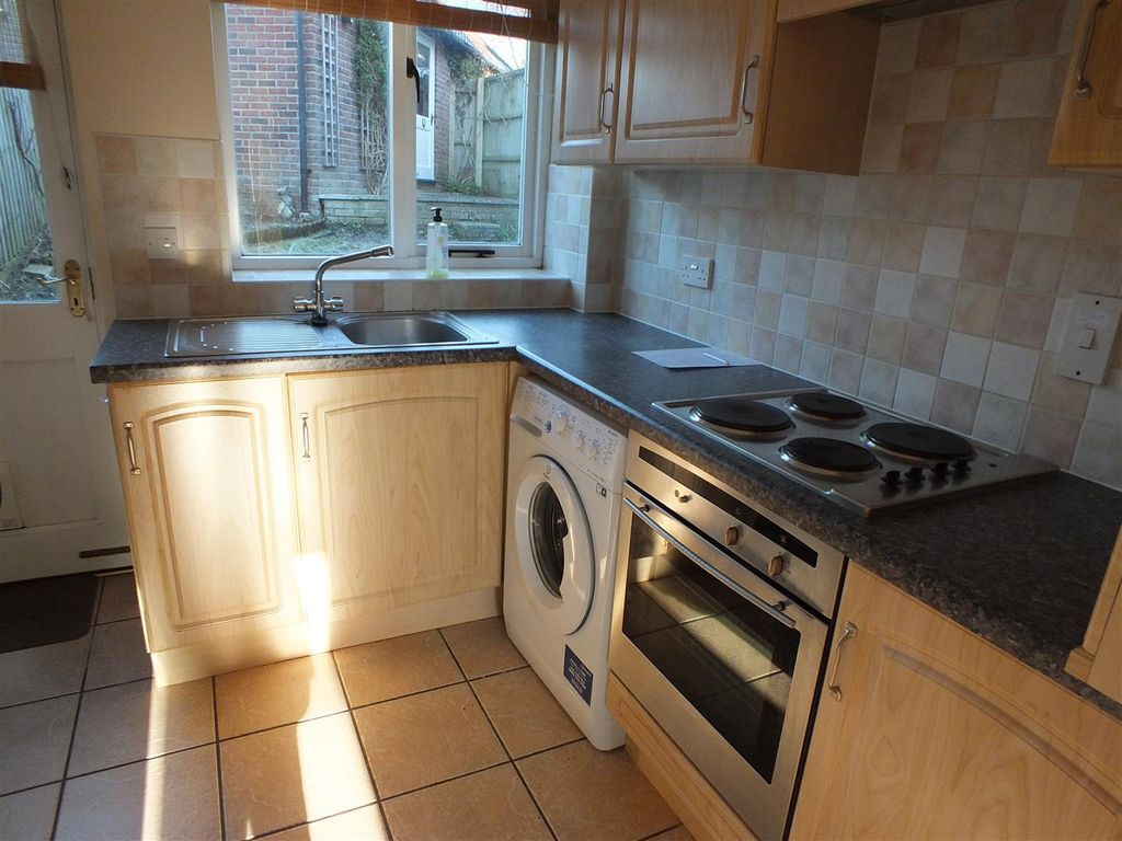 Property photo 2 of 11