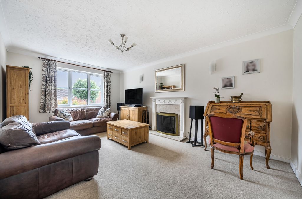 Property photo 2 of 12 1328475-2-68824F7...
