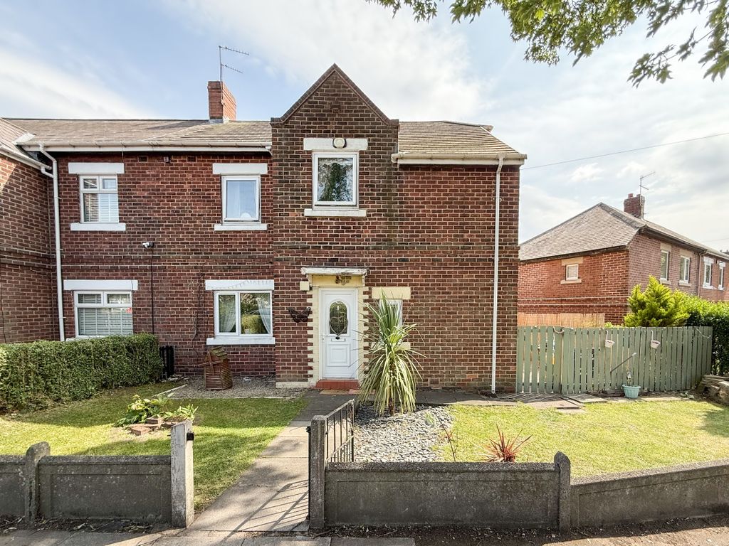 Property photo 1 of 17 External