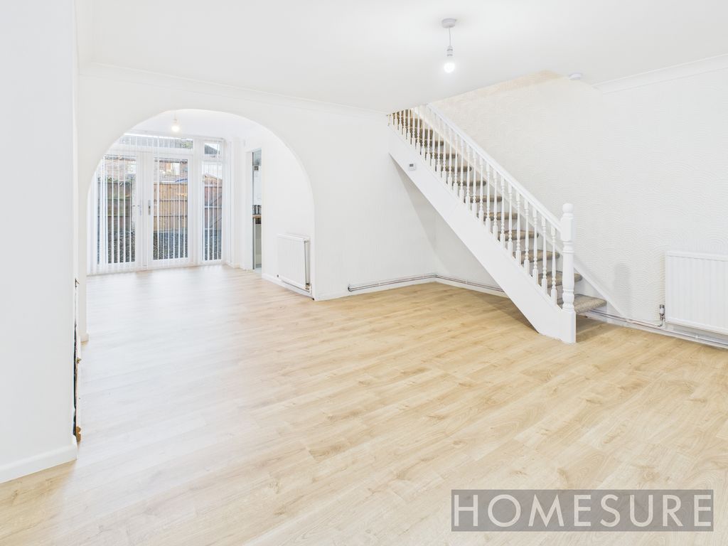 Property photo 3 of 12 Image (10)