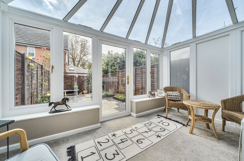 Property photo 2 of 21