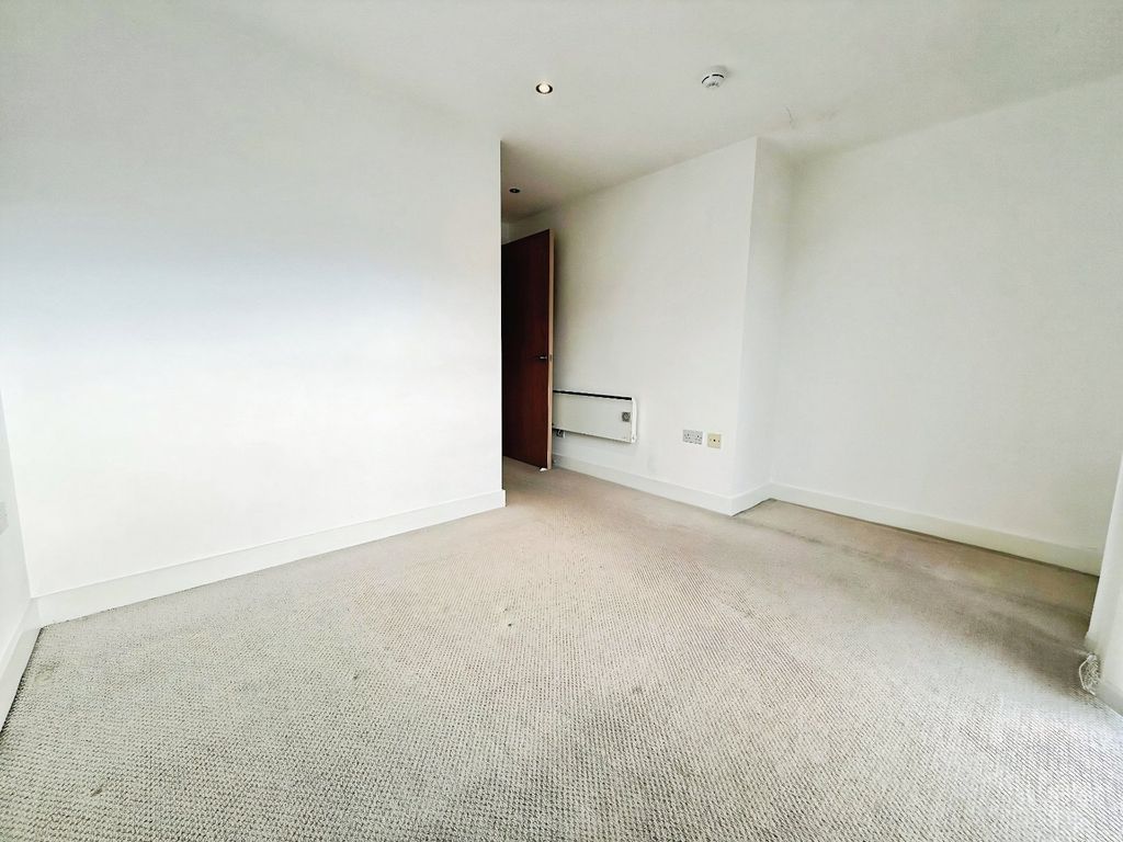 Property photo 3 of 5 Picture No. 09