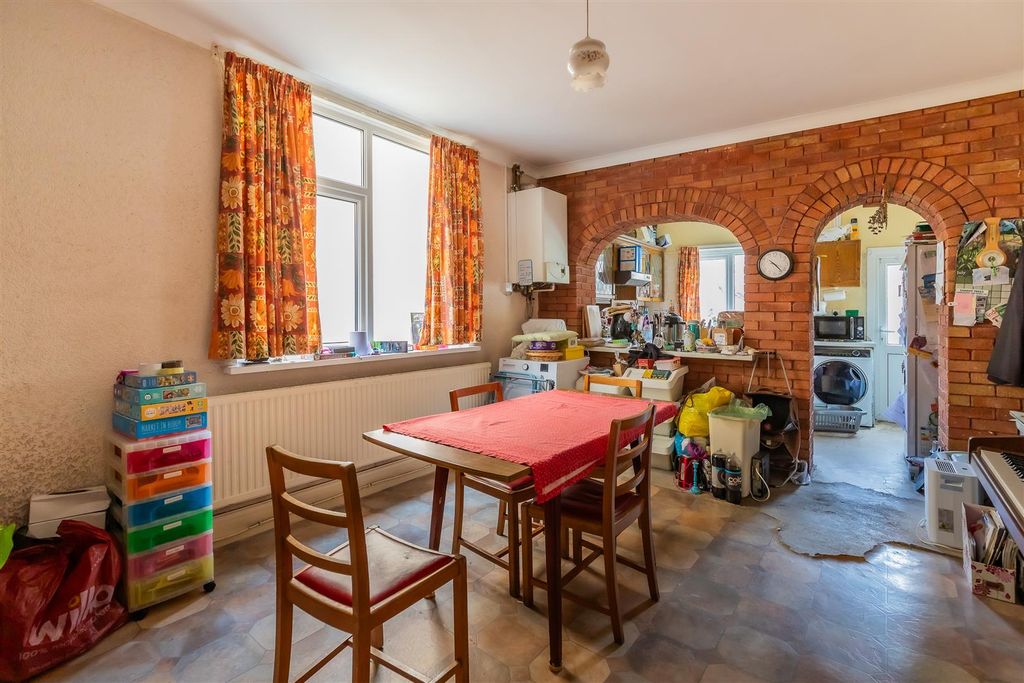 Property photo 2 of 21 25 (16 Of 23).Jpg