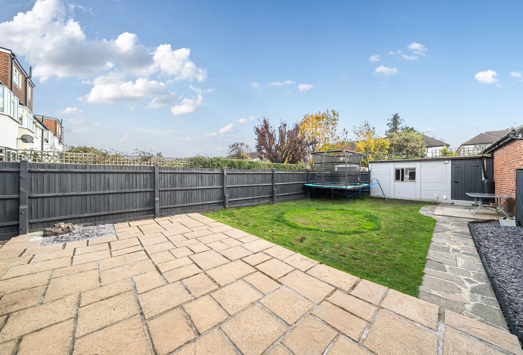 Property photo 2 of 19 1374054-16-6900F3...