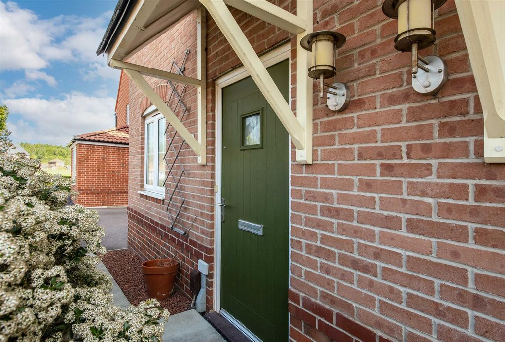 Property photo 2 of 33 6 Greenage Rd-Low-19.Jpg