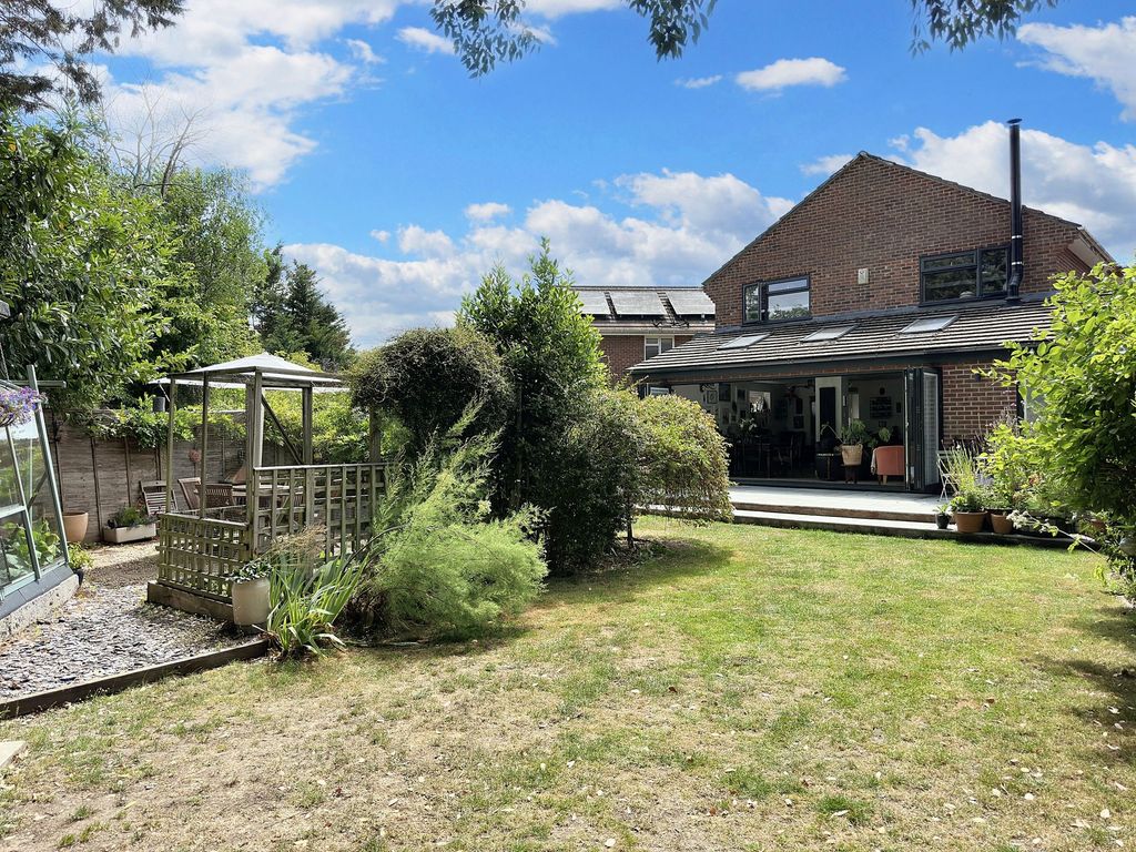 Property photo 1 of 34