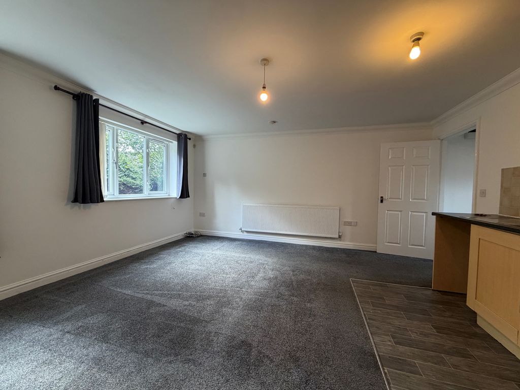 Property photo 3 of 5
