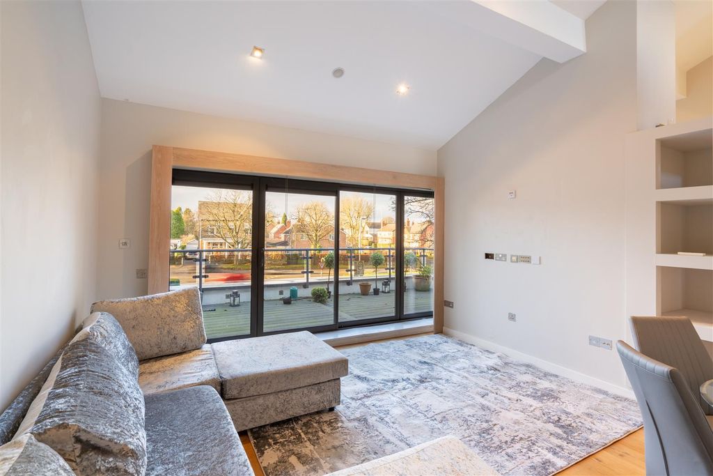 Property photo 3 of 8 _A7R8079-Hdr.Jpg