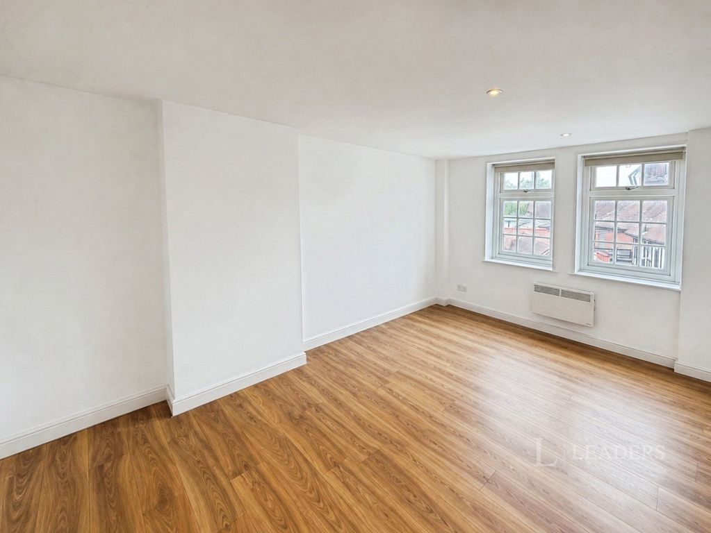 Property photo 3 of 7 Pbox-Img.Png