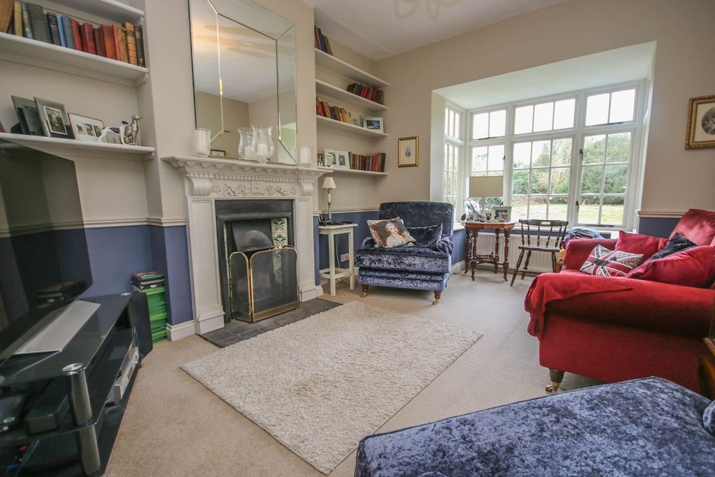 Property photo 3 of 30