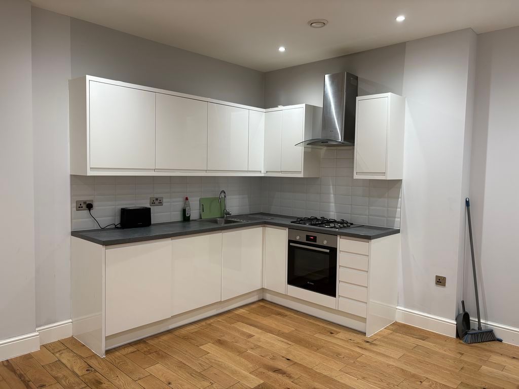 Property photo 2 of 8 Photo 9