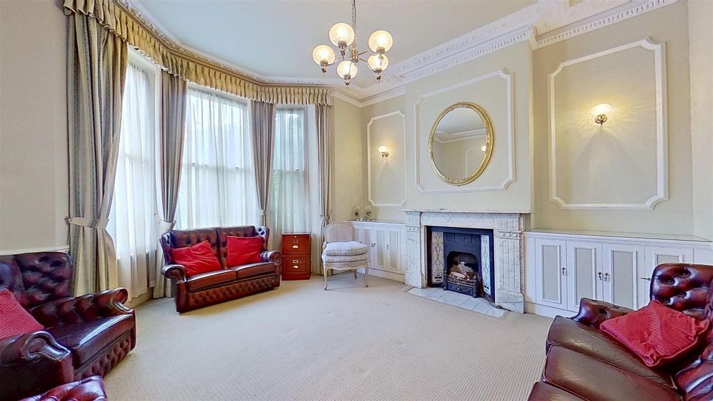 Property photo 3 of 17 Earlsfield-Road-Earlsfield-Sw18-07242026_171627.Jp