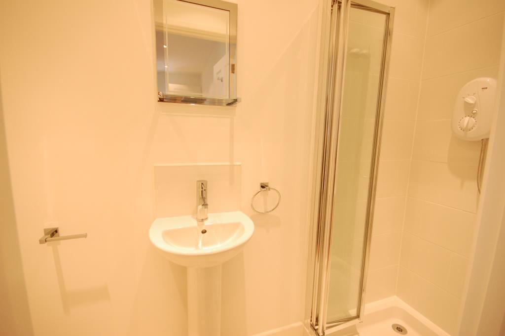 Property photo 3 of 5 Bathroom