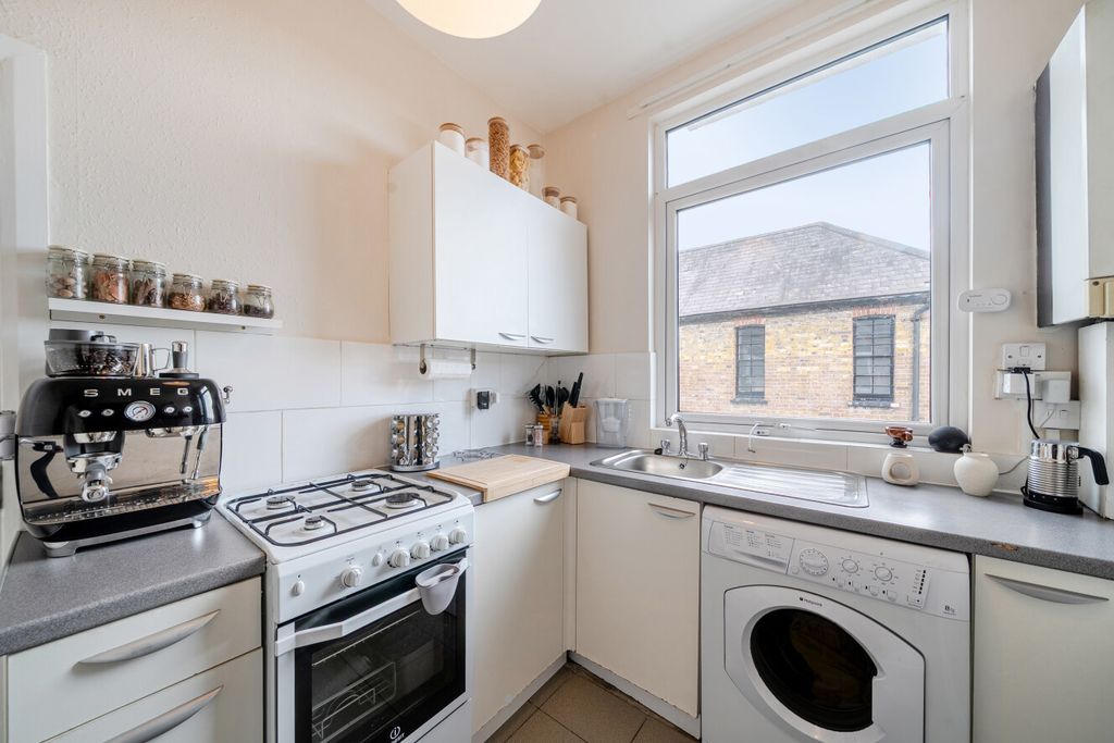 Property photo 1 of 5 1-6A8c32Fd44E85-1...