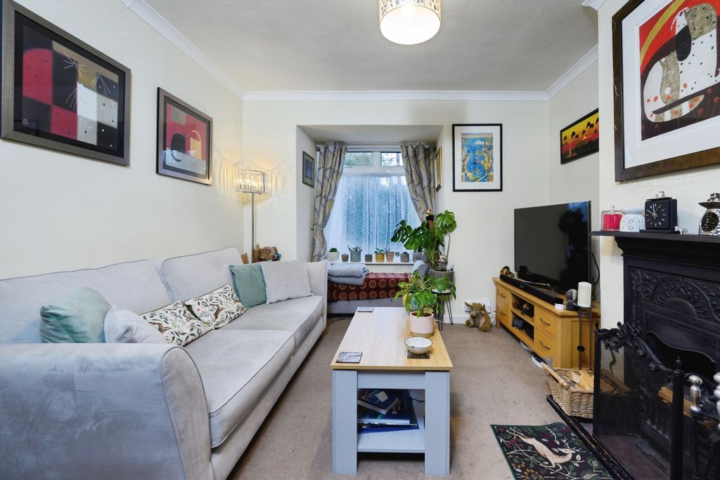 Property photo 3 of 18 Pbox-Img.Jpg