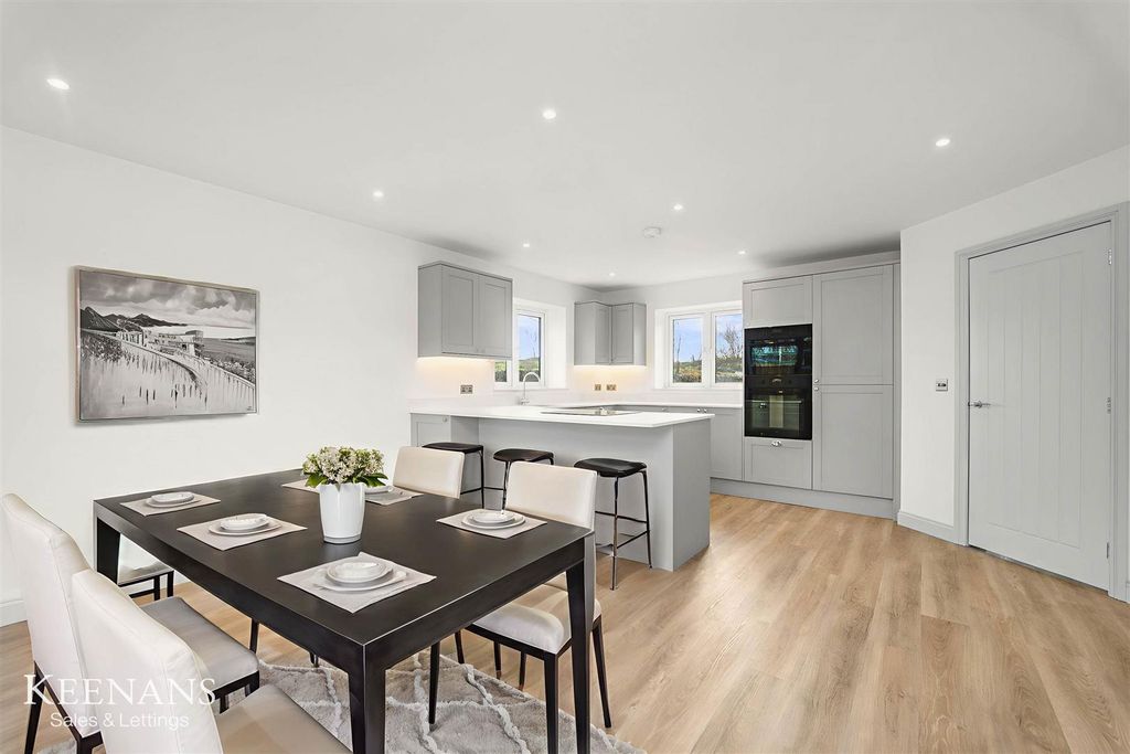 Property photo 3 of 34 3.Jpg