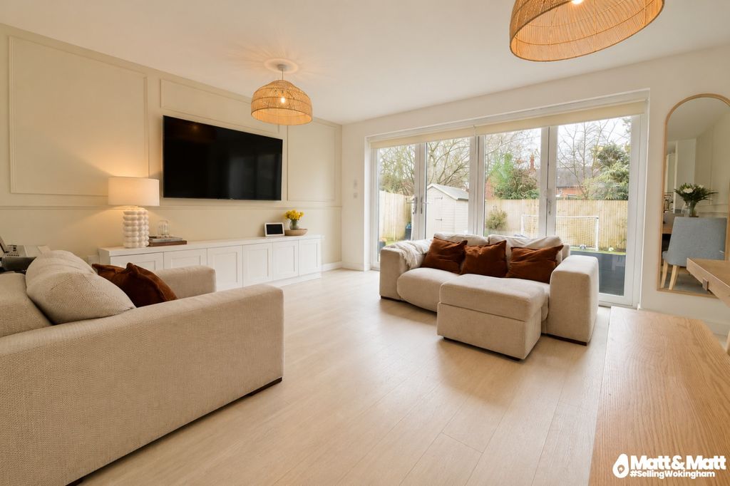 Property photo 3 of 12 4880195