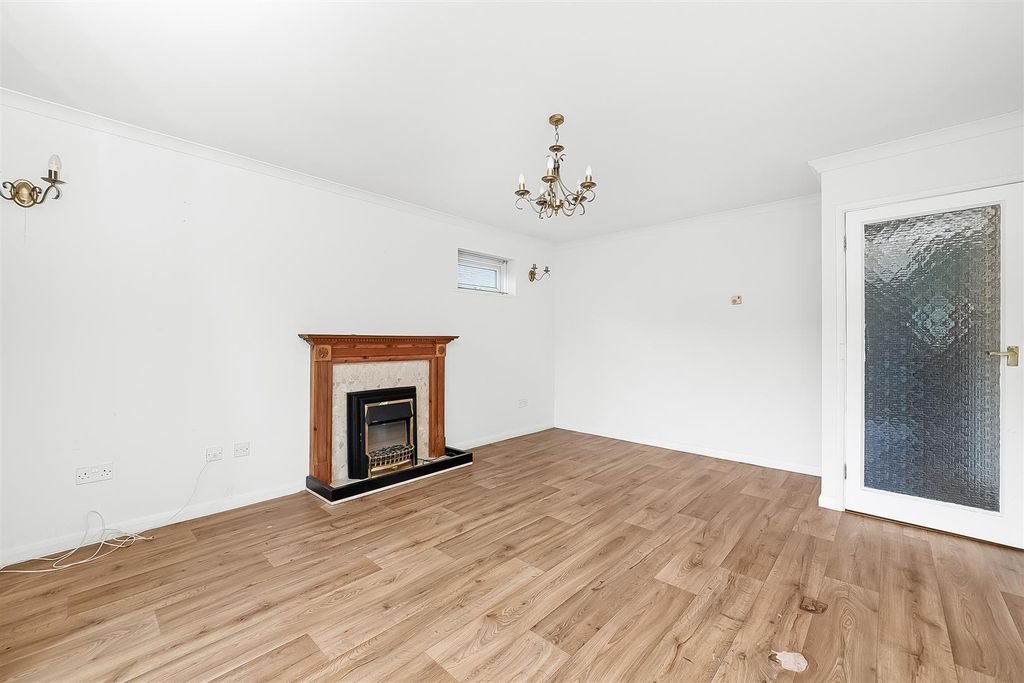 Property photo 3 of 14 Reception Room