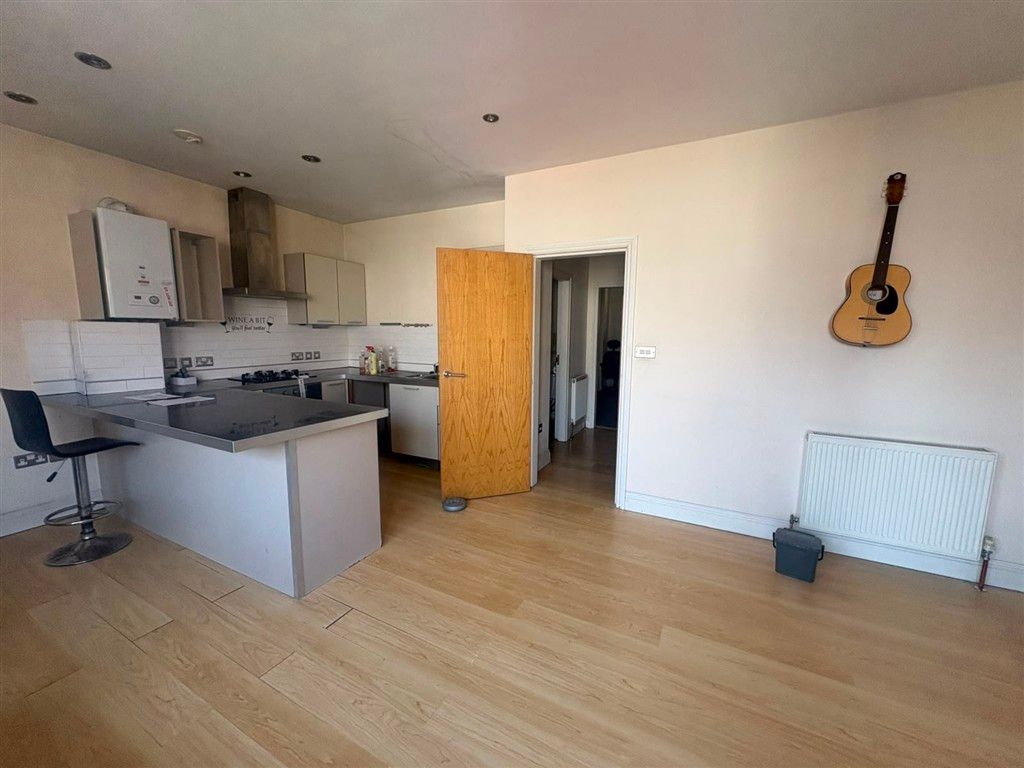 Property photo 2 of 4 Kitchen