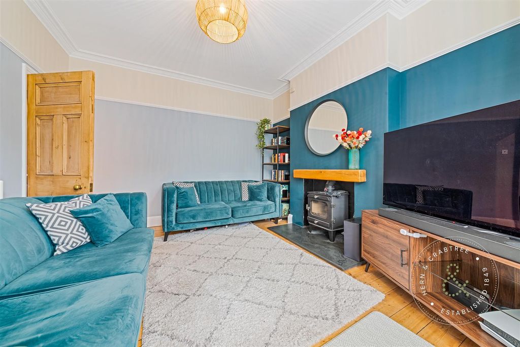 Property photo 3 of 26 Canada-Road-04.Jpg