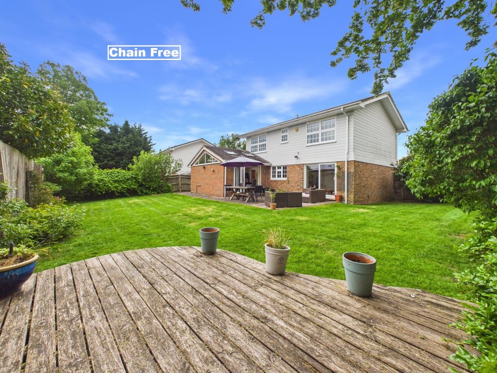 Property photo 1 of 19 Rear