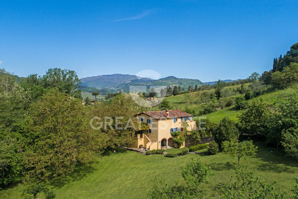 Property photo 2 of 34