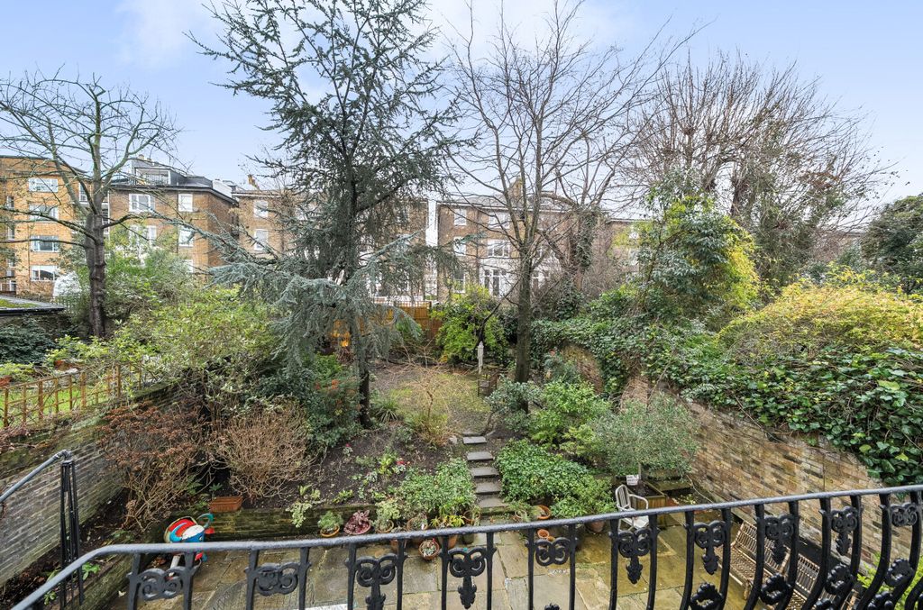 Property photo 3 of 15 1397961-9-6960Ecc...