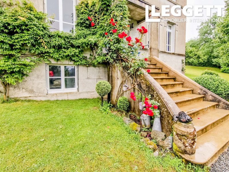 Property photo 3 of 10