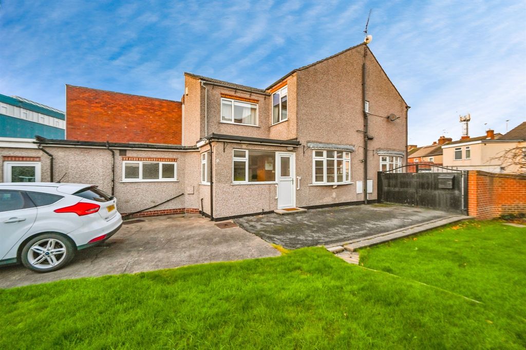 Property photo 1 of 22