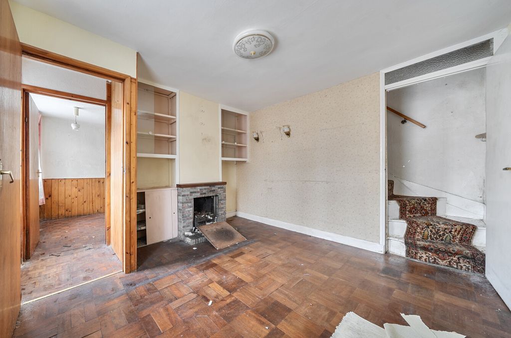 Property photo 3 of 17 3