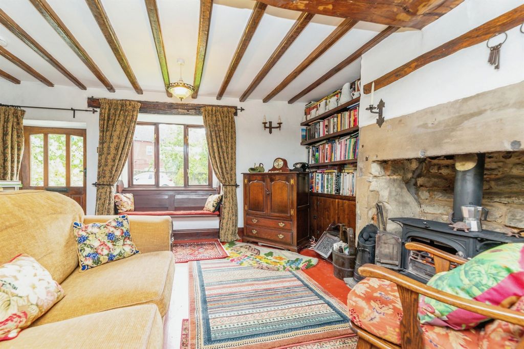 Property photo 2 of 17