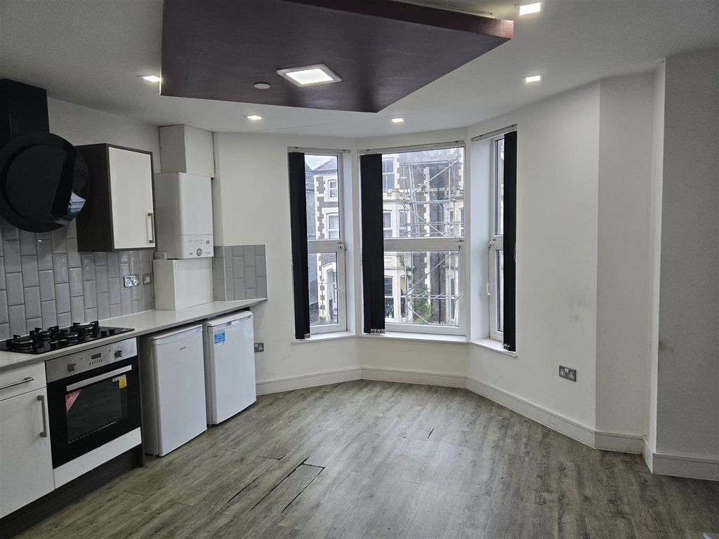 Property photo 2 of 8 20260415_133803.Jpg