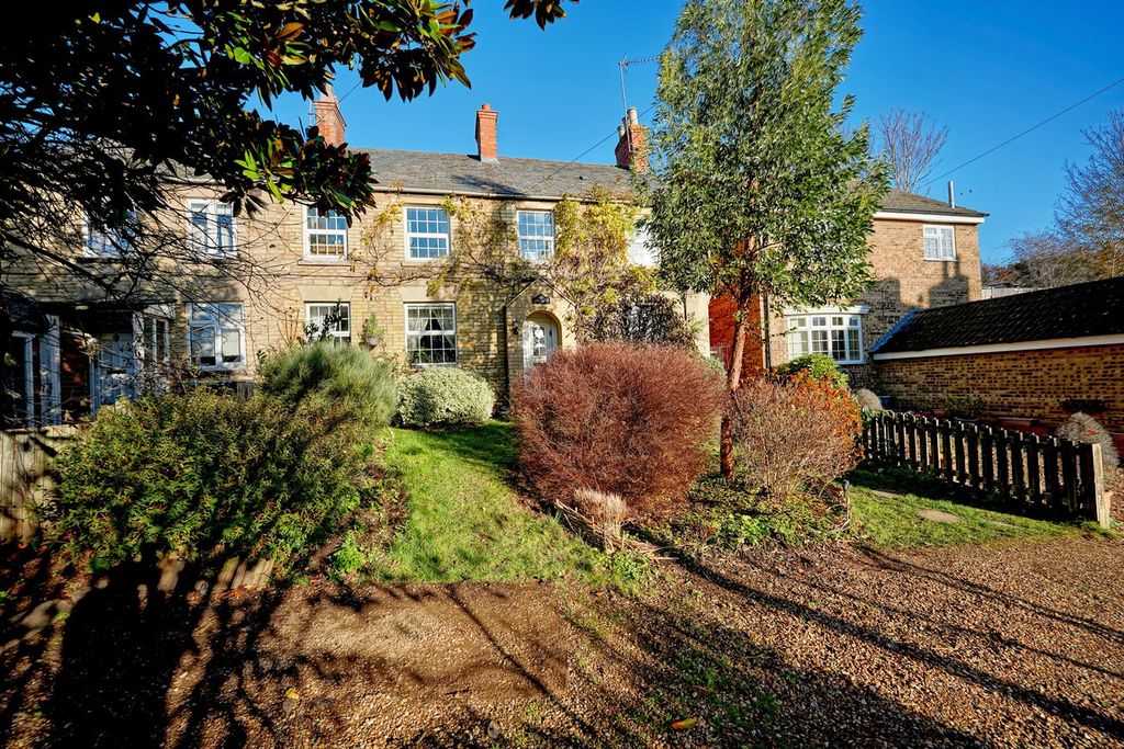 Property photo 1 of 23