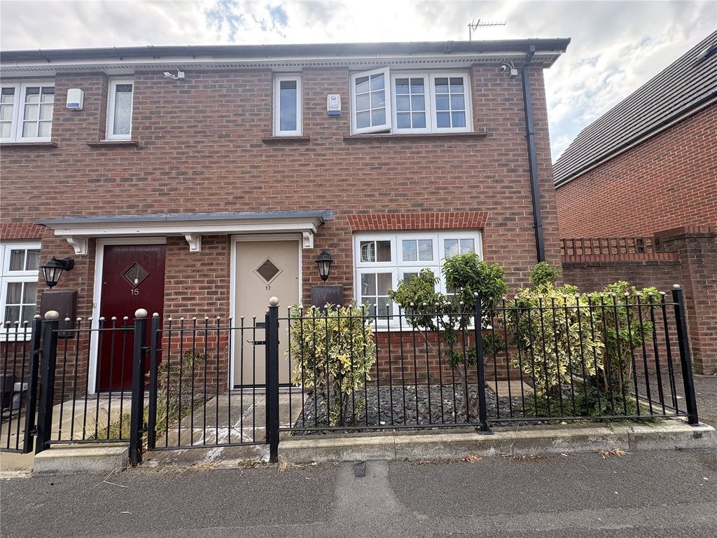 Property photo 1 of 13 External