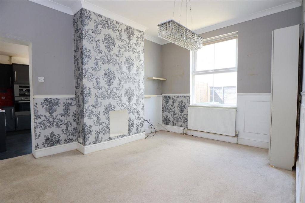 Property photo 3 of 13 Dining Room