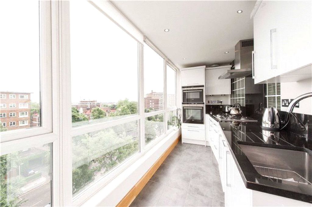 Property photo 3 of 7 Photo 3