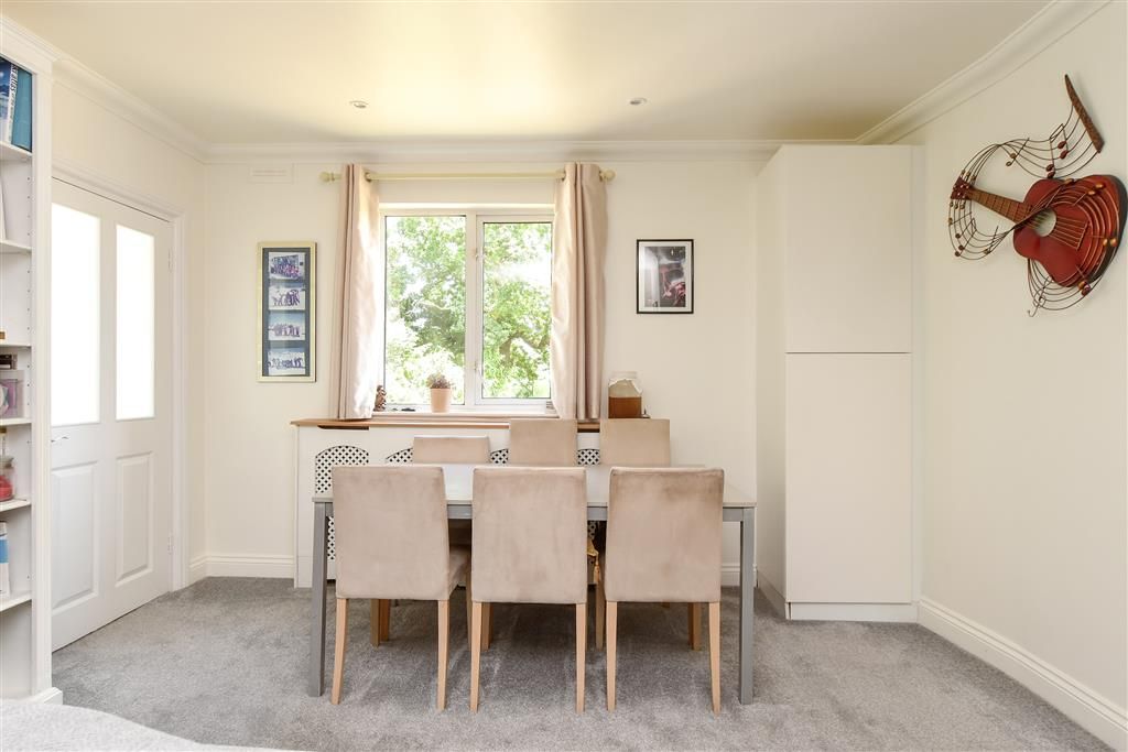 Property photo 1 of 15 Lounge/Dining Area