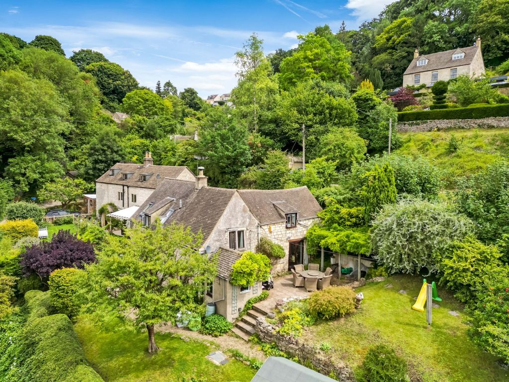 Property photo 1 of 37 Picture No. 03