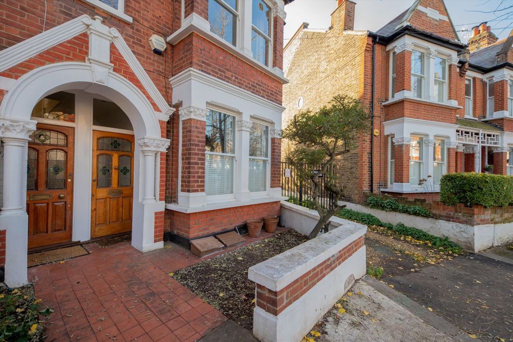Property photo 1 of 10