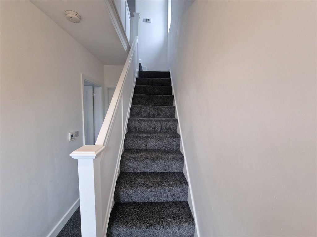 Property photo 3 of 19 Picture No. 10