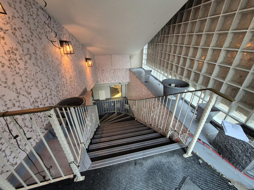 Property photo 2 of 14 Stairs To Bar