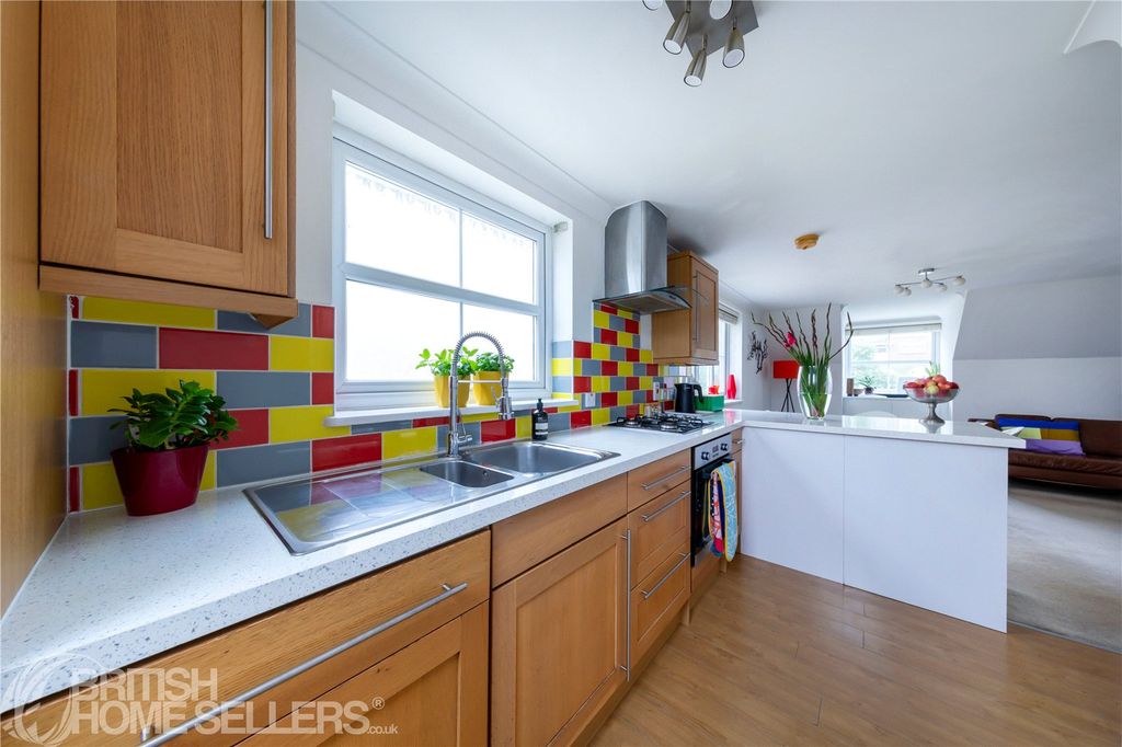 Property photo 3 of 13 Picture No. 10