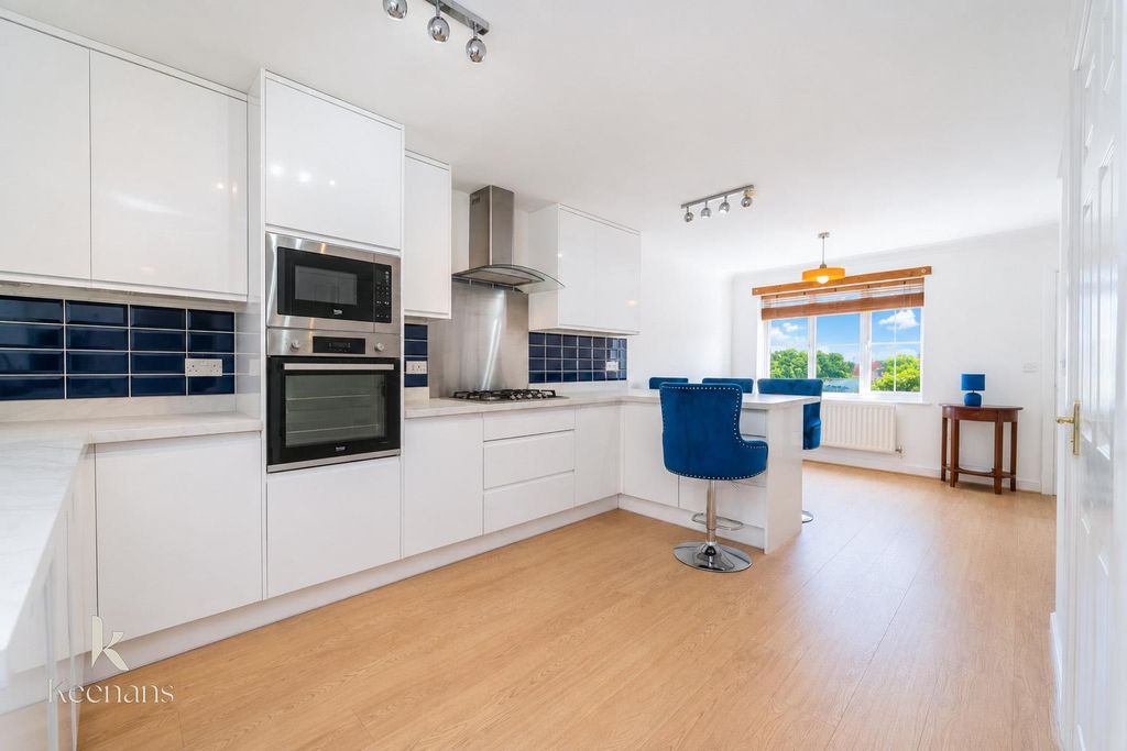 Property photo 1 of 16 19-09.Jpg