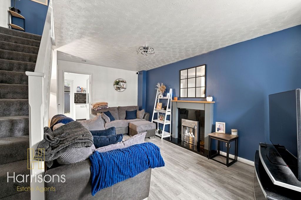 Property photo 3 of 21 5903243