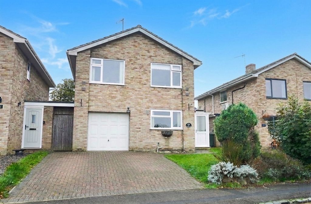 Property photo 1 of 14